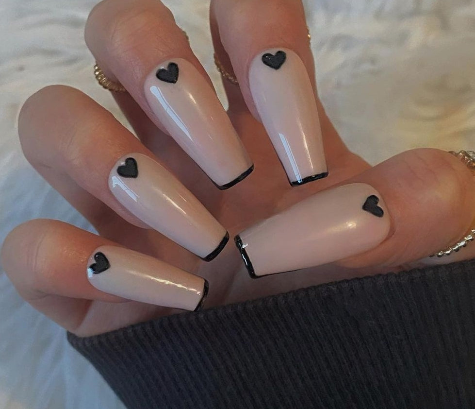 Nude Hearted | Press on Nails