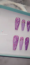 Load and play video in Gallery viewer, Purple Marble Gold Swirls | Press on Nails

