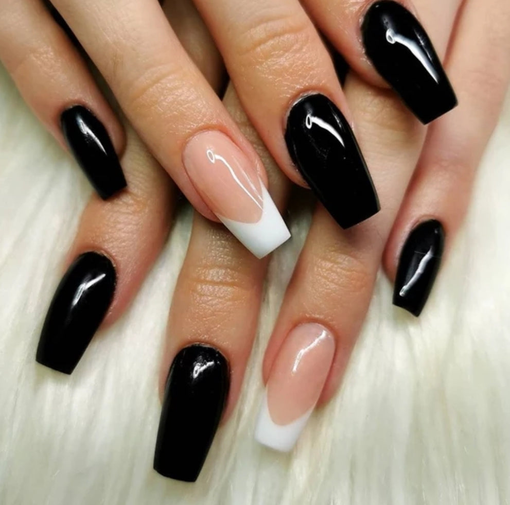 Black With White V Tips | Press on Nails