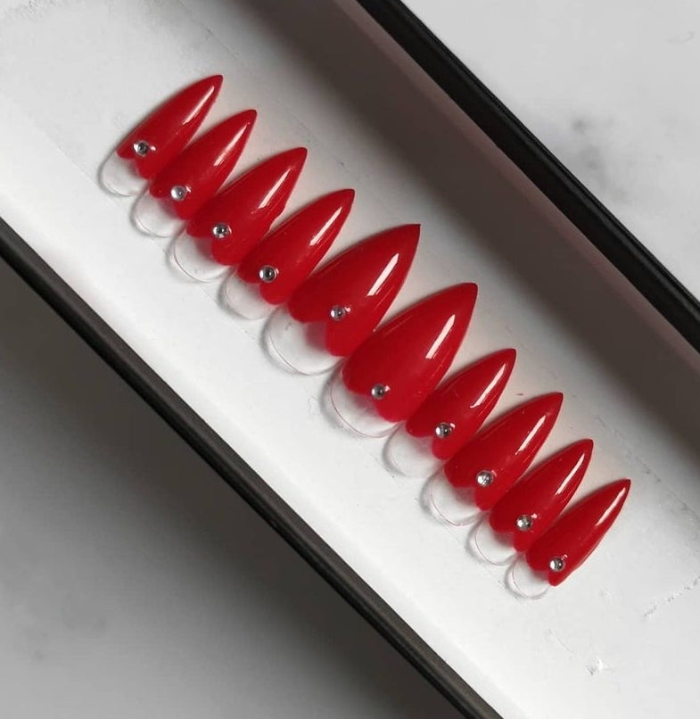 Red Hearted Tip Gemz | Press on Nails