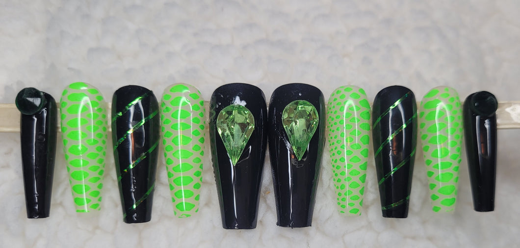 Reptile Gemz | Press on Nails