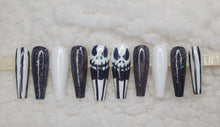 Load image into Gallery viewer, The Pumpkin King | Press on Nails
